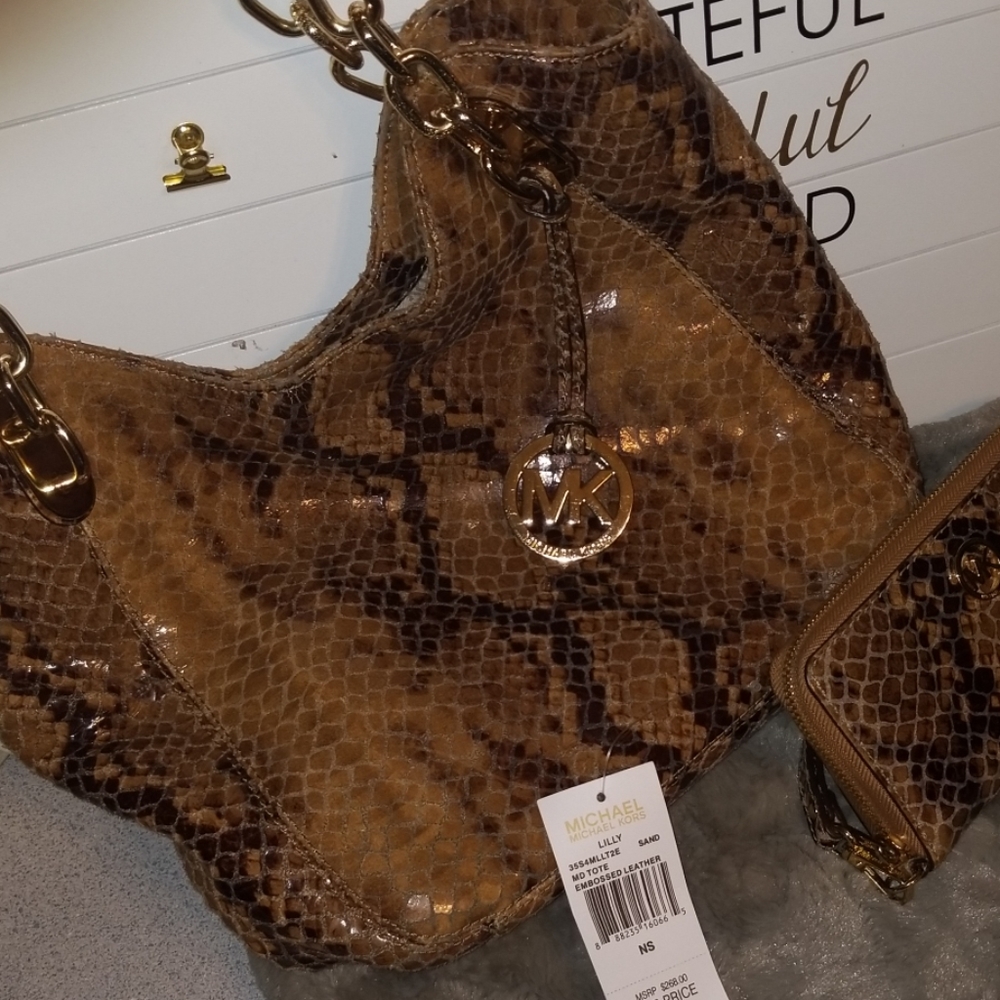 MK Purse &Wallet